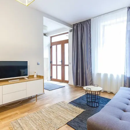 Quiet Old Town Hideout Apartment Cluj-Napoca