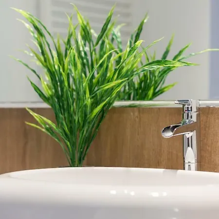 Daire Quiet Old Town Hideout *