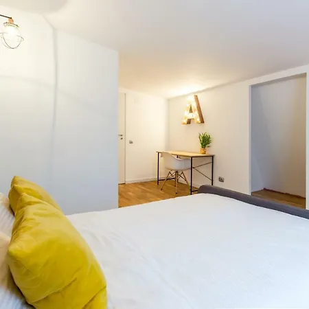 Quiet Old Town Hideout Apartment *