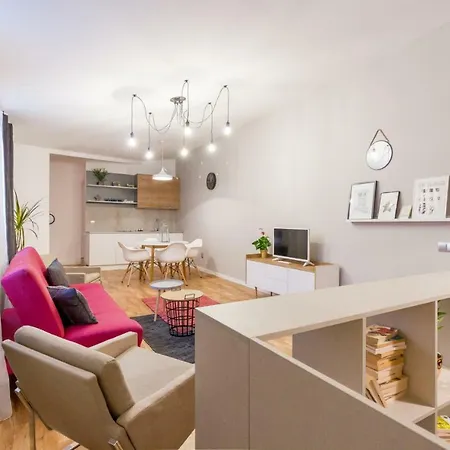 Quiet Old Town Hideout *