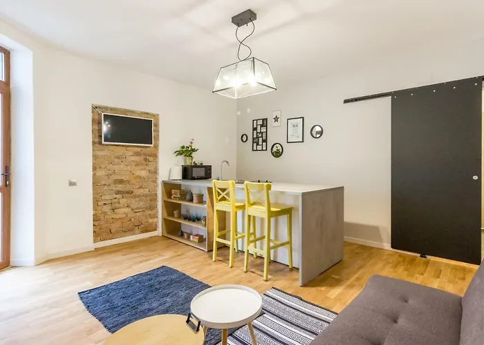 Quiet Old Town Hideout *