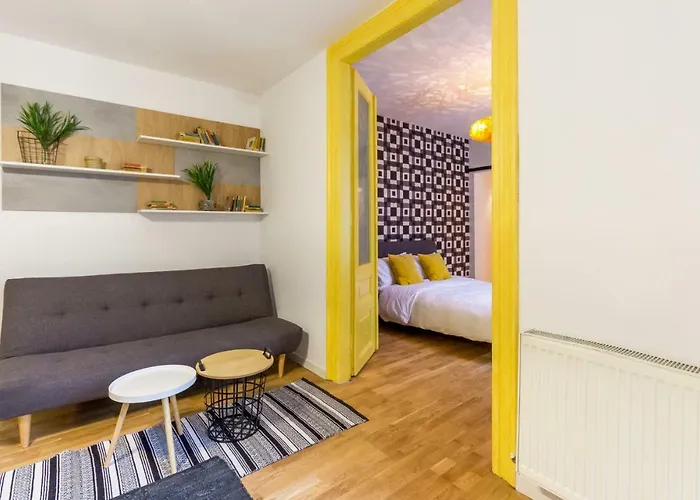 Quiet Old Town Hideout Apartman