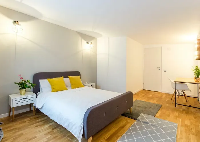 Quiet Old Town Hideout * Kaloşvar