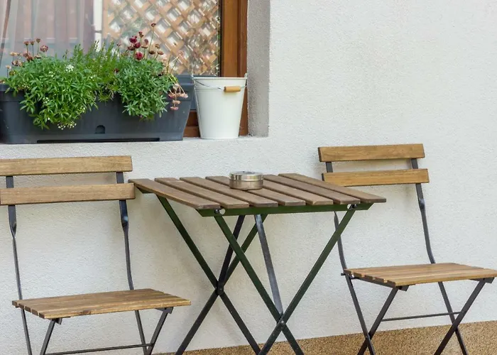 Apartman Quiet Old Town Hideout *