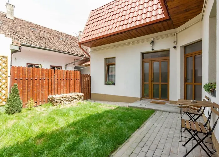 Quiet Old Town Hideout Apartman *